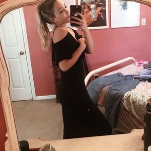 spirit of grace Dresses - Super comfy black maxi! spirit of grace Dresses - Super comfy black maxi!